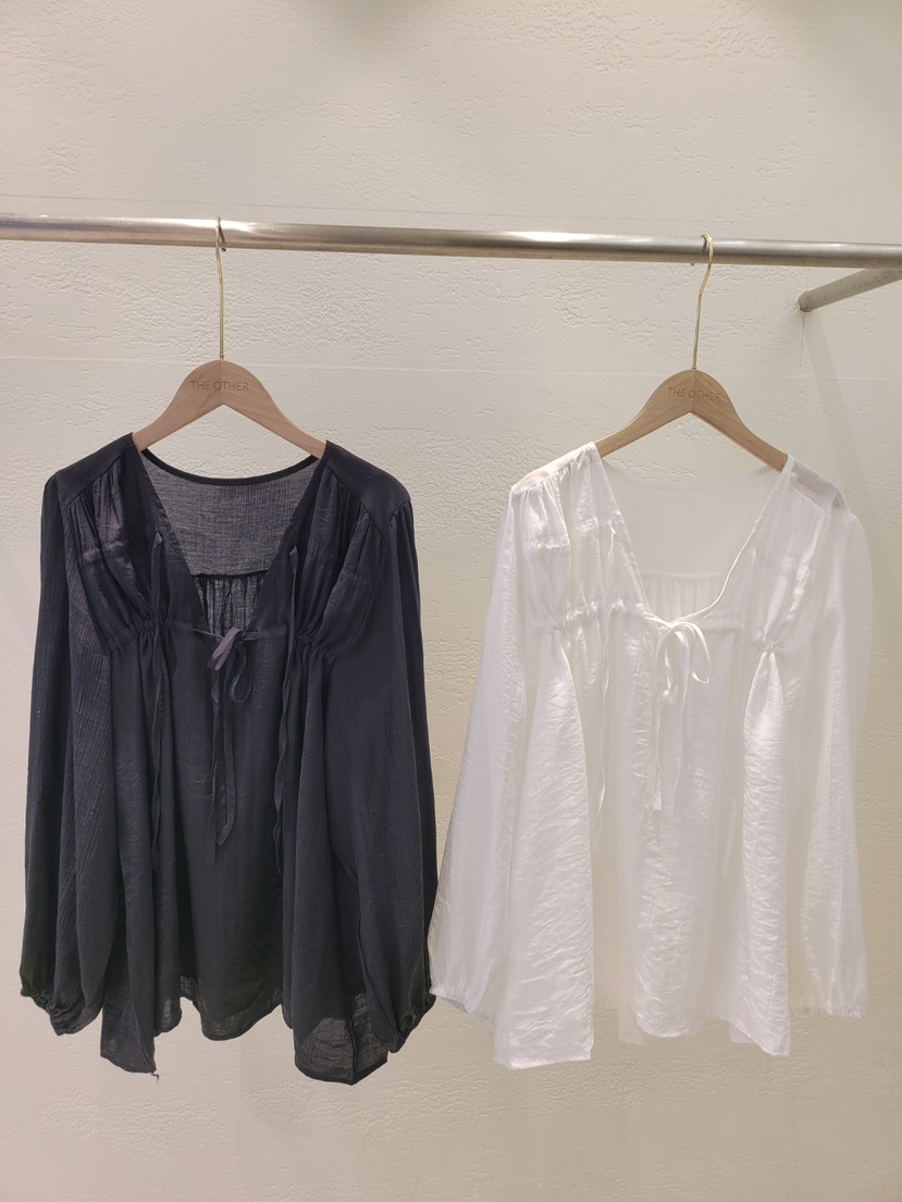 THE OTHER東大門實拍女裝新款推薦襯衫蕾絲衫荷葉邊春款THE OTHER襯衫/蕾絲衫