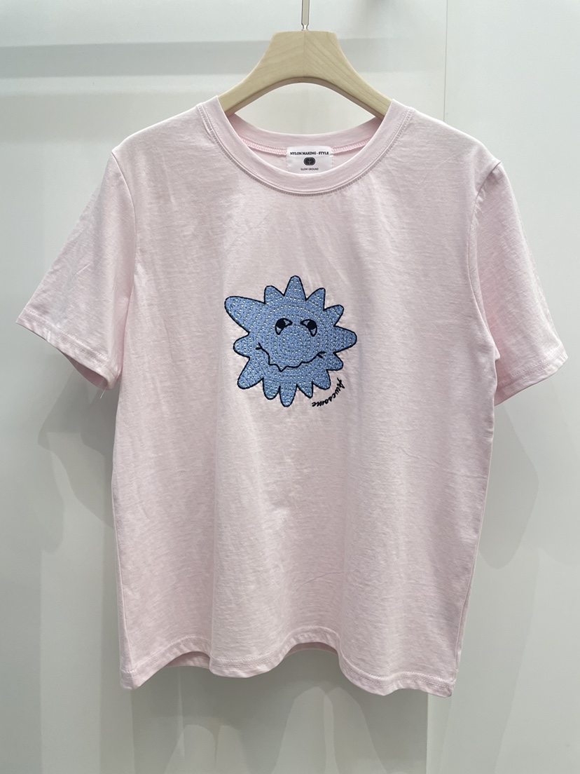 NYLON韓國直郵女裝新品時尚推薦職業人氣熱賣26春夏T恤春款NYLONT恤圖色2