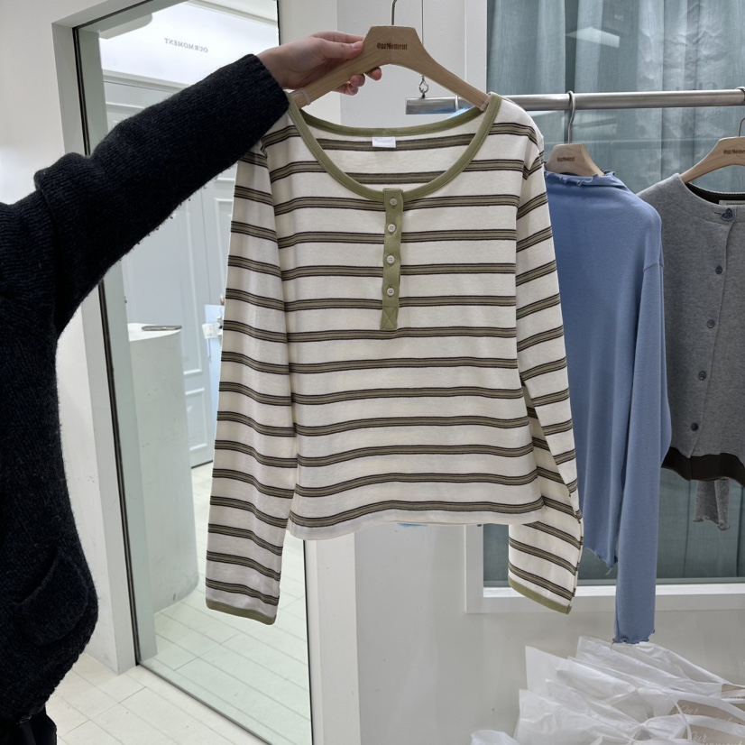 OURMOMENT韓國直郵女裝新品人氣職業熱賣長袖T恤兔子春款OURMOMENT長袖T恤圖色1