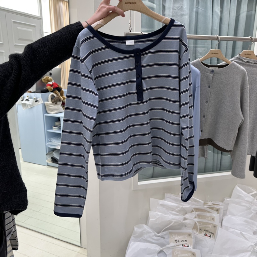 OURMOMENT韓國直郵女裝新品人氣職業熱賣長袖T恤兔子春款OURMOMENT長袖T恤圖色3