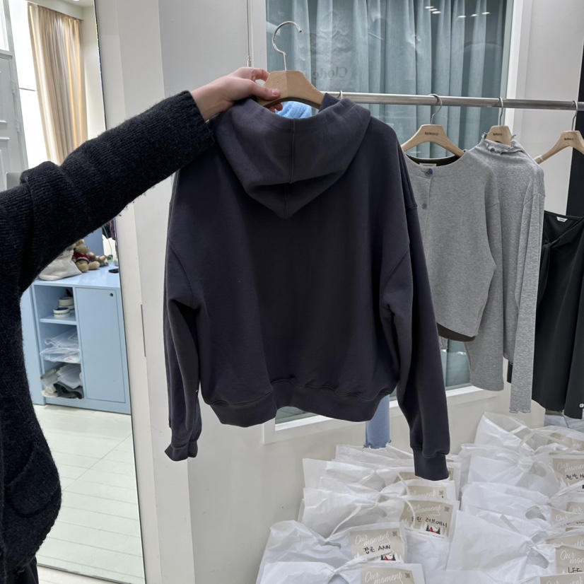 OURMOMENT韓國直郵女裝新款26春夏推薦時尚真品衛衣拉鏈春款OURMOMENT衛衣