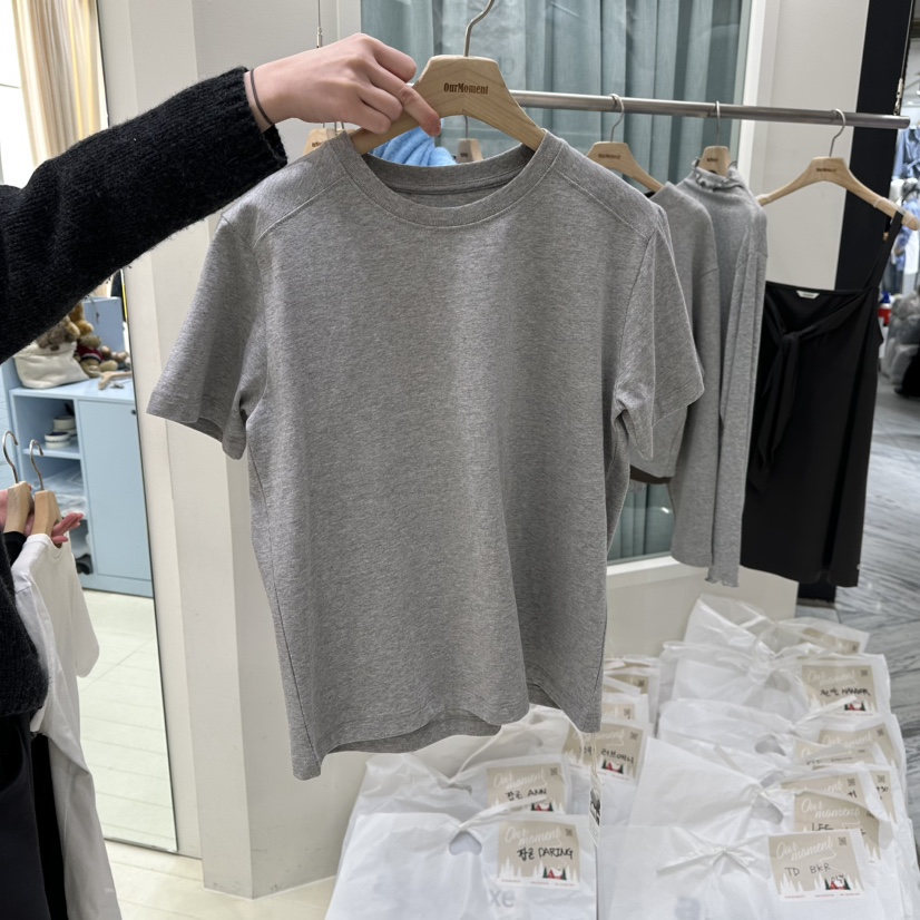 OURMOMENT東大門代購女裝新品推薦休閑26春夏時尚T恤春款OURMOMENTT恤圖色2