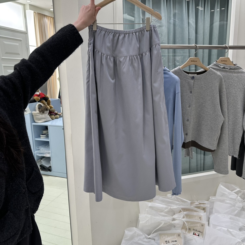 OURMOMENT韓國代購女士新品熱賣人氣真品26春夏職業長裙春款OURMOMENT長裙