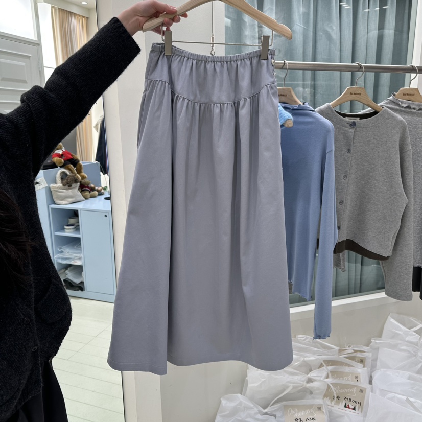 OURMOMENT韓國代購女士新品熱賣人氣真品26春夏職業長裙春款OURMOMENT長裙圖色2