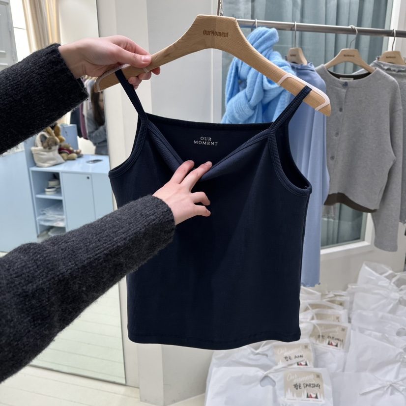 OURMOMENT東大門代購女裝新款時尚熱賣職業26春夏吊帶背心春款OURMOMENT吊帶/背心