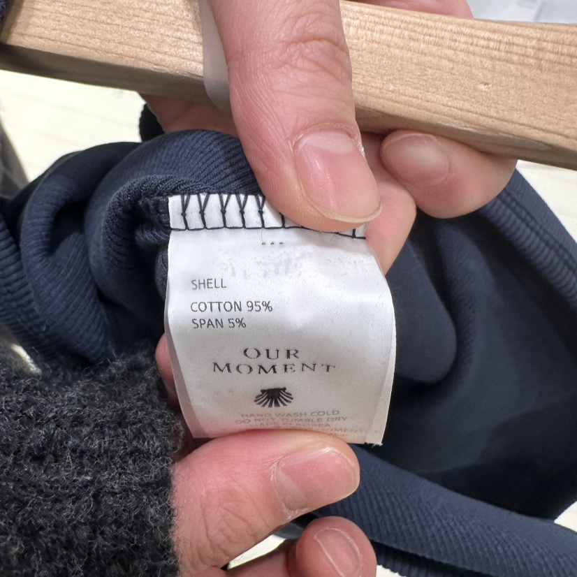 OURMOMENT東大門代購女裝新款時尚熱賣職業26春夏吊帶背心春款OURMOMENT吊帶/背心