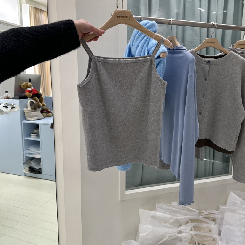 OURMOMENT東大門代購女裝新款時尚熱賣職業26春夏吊帶背心春款OURMOMENT吊帶/背心圖色4