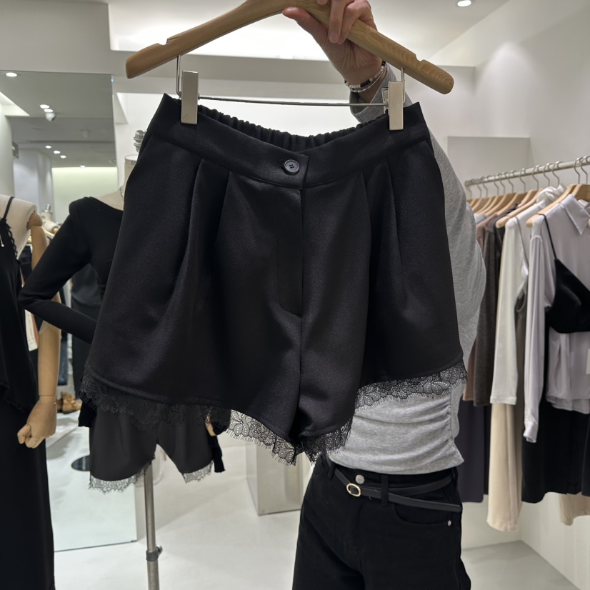 AHOY韓國直郵女士新品26春夏職業休閑人氣推薦短褲春款蕾絲AHOY短褲圖色3黑色