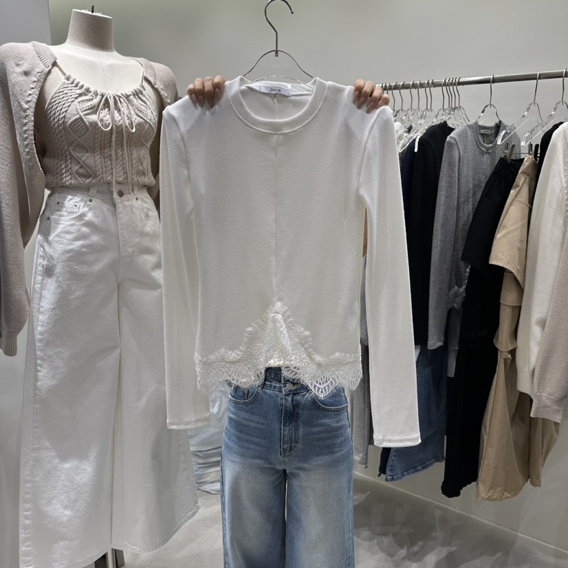 BAIE.38韓國直郵女士新品人氣時尚休閑熱賣長袖T恤春款蕾絲BAIE.38長袖T恤圖色1