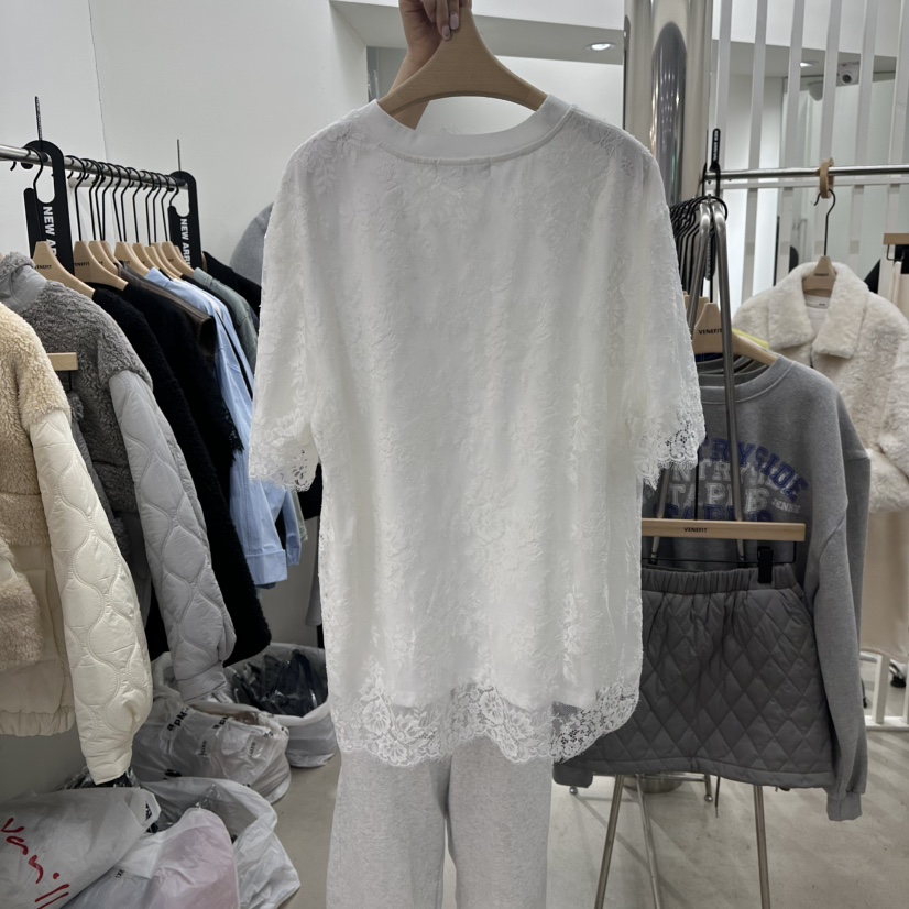 VENEFIT韓國代購女士新款真品人氣熱賣26春夏T恤花朵春款蕾絲VENEFIT/JENNIET恤