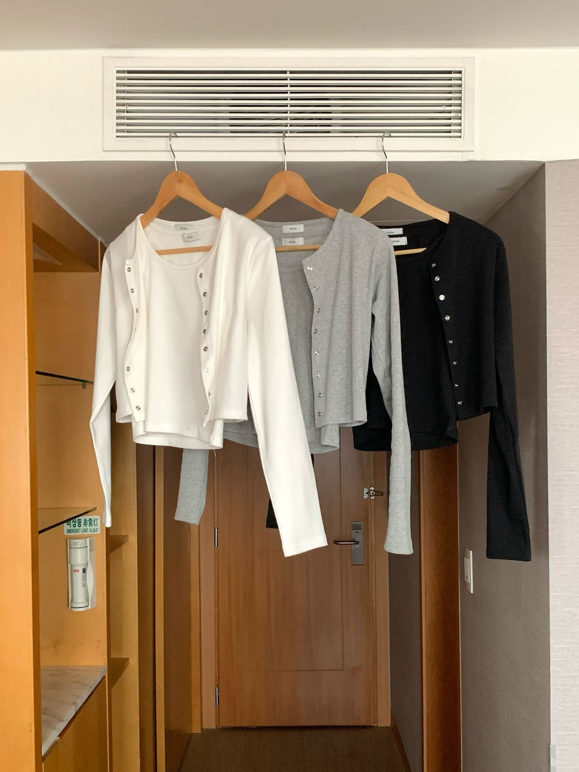 THE ZOA東大門實拍女裝新品時尚真品26春夏長袖T恤兩件套套裝THE ZOA長袖T恤圖色3左三色