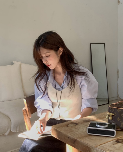 MIELLE-미엘르-OT東大門實拍女裝新品熱賣休閑襯衫蕾絲衫MIELLE-미엘르-OT襯衫/蕾絲衫