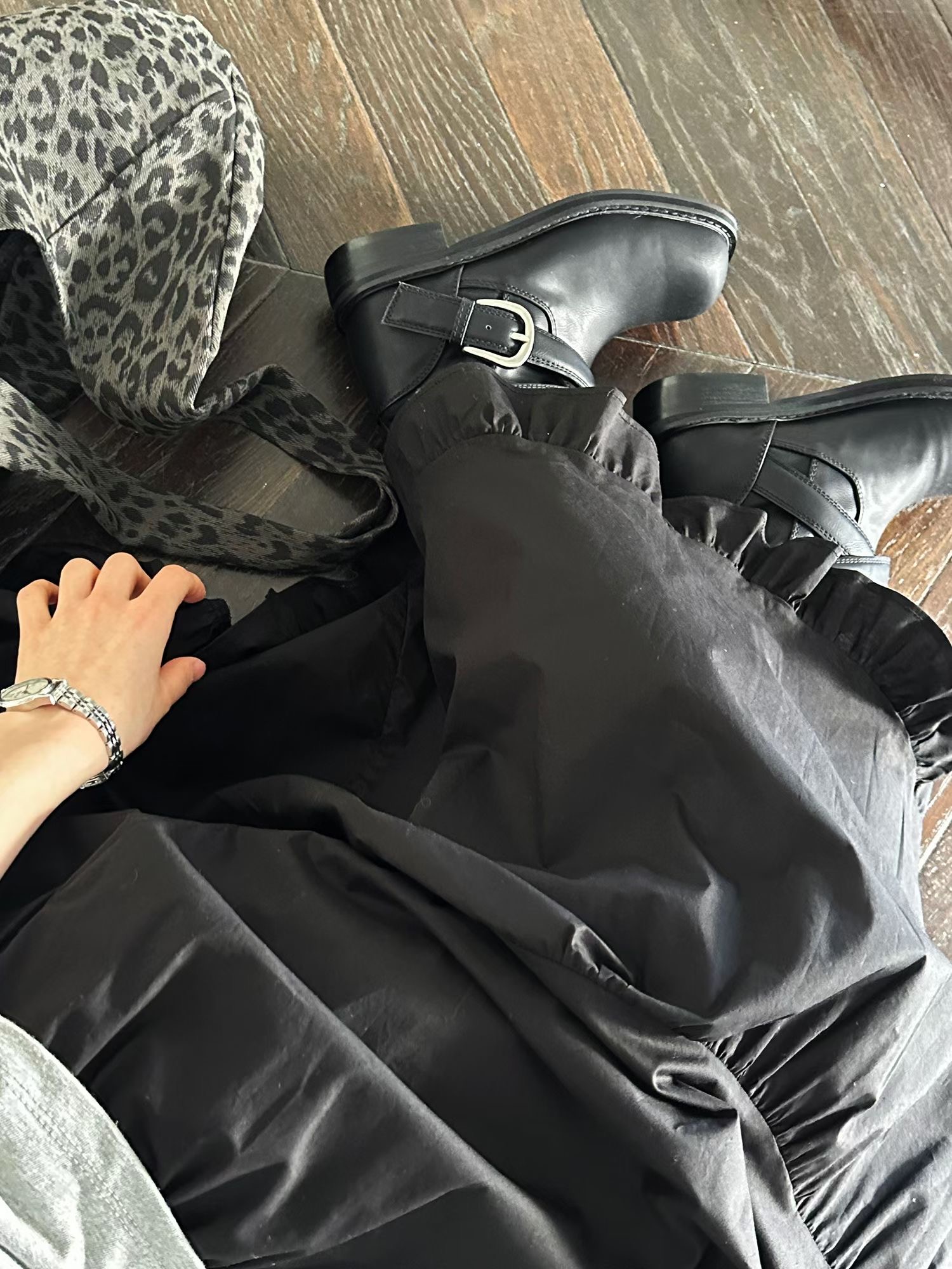 SATURDAY東大門直郵女士新款時尚熱賣推薦人氣真品休閑長裙SATURDAY長裙