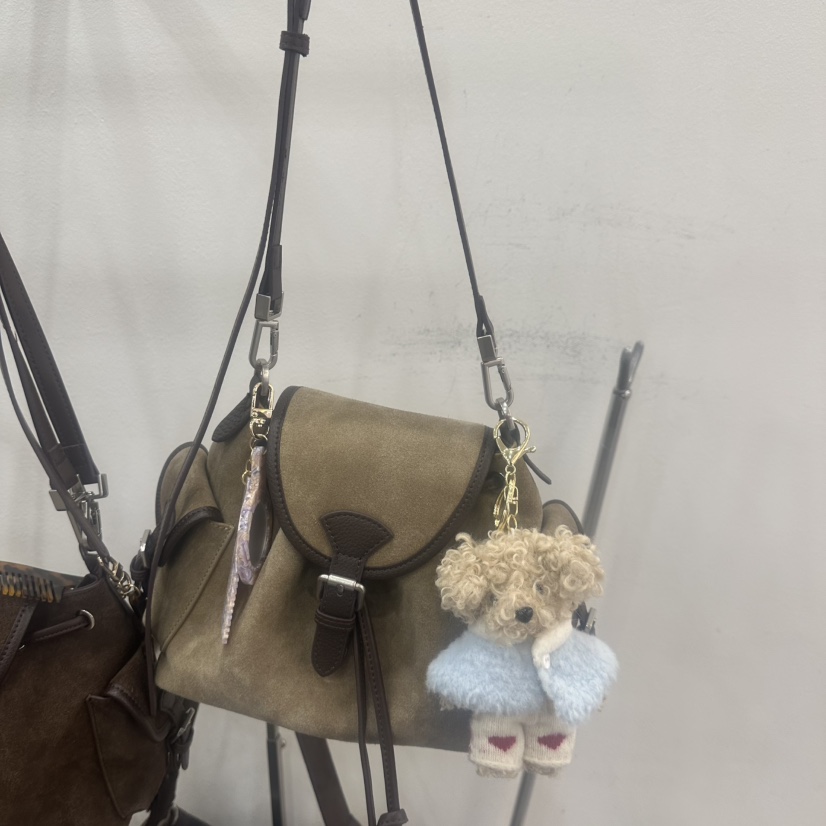 LEONIE韓國代購女裝新品熱賣休閑時尚單肩斜跨包不含飾品LEONIE單肩/斜跨包圖色1