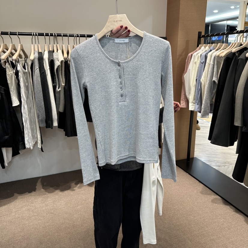 LE BUTTER韓國直郵女士新品職業推薦熱賣26春季長袖T恤紐扣LE BUTTER長袖T恤圖色2