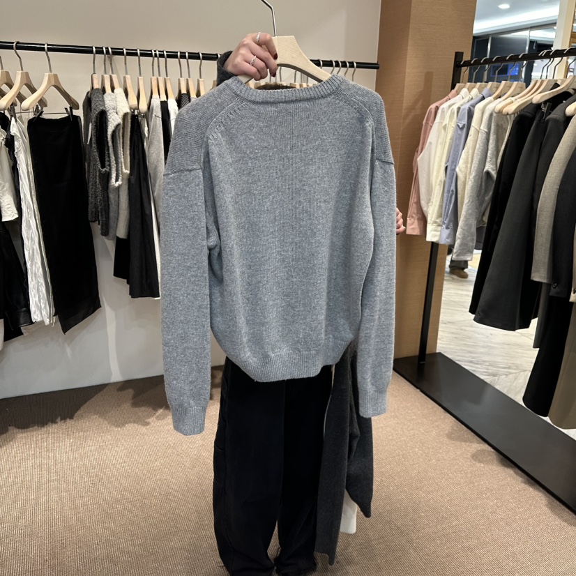 LE BUTTER韓國直郵女士新款職業推薦時尚熱賣針織衫V領羊絨LE BUTTER針織衫