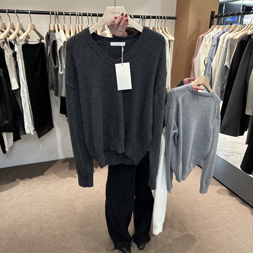 LE BUTTER韓國直郵女士新款職業推薦時尚熱賣針織衫V領羊絨LE BUTTER針織衫圖色3
