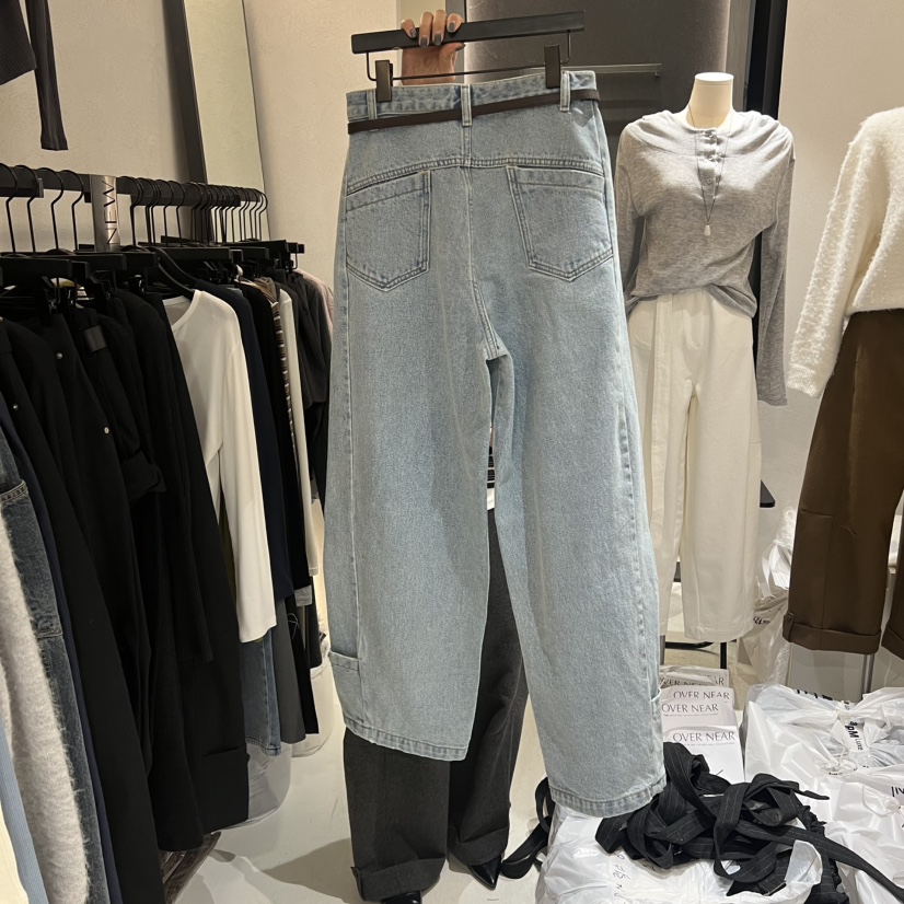OVER NEAR東大門實拍女士新款時尚休閑26春季牛仔褲不含腰帶OVER NEAR牛仔褲