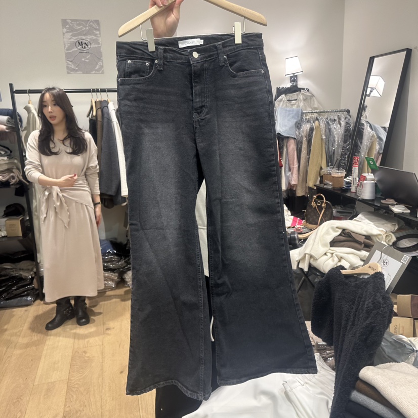 M.G.N韓國代購女裝新品人氣推薦時尚休閑26春季牛仔褲喇叭MAGNET牛仔褲圖色1