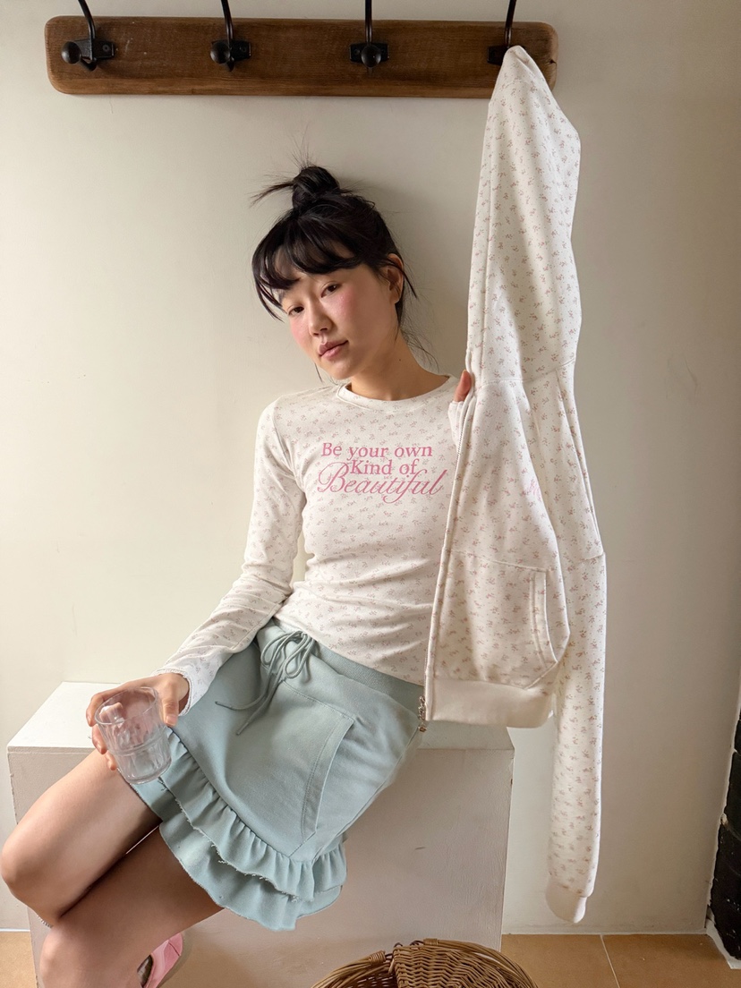 MORE THAN-P東大門實拍女士新品休閑時尚推薦熱賣長袖T恤MORE THAN長袖T恤