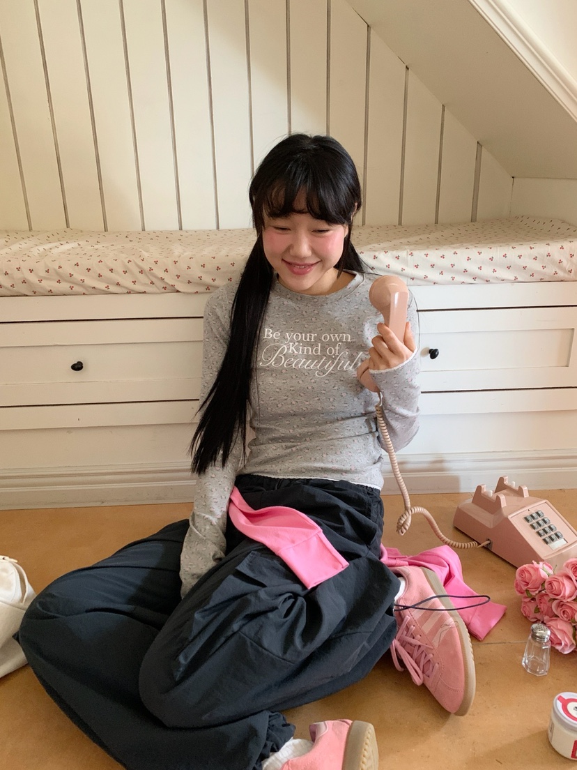 MORE THAN-P東大門實拍女士新品休閑時尚推薦熱賣長袖T恤MORE THAN長袖T恤