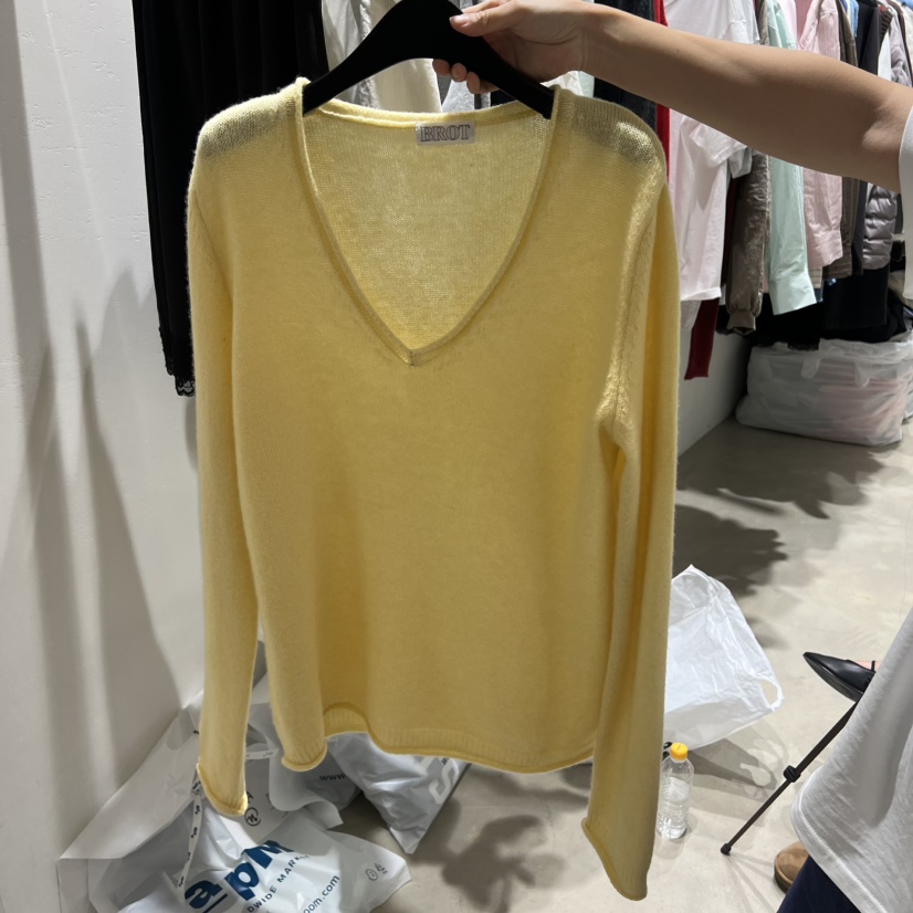 BROT韓國代購女士新品人氣推薦休閑職業26春季時尚針織衫V領BROT針織衫圖色1