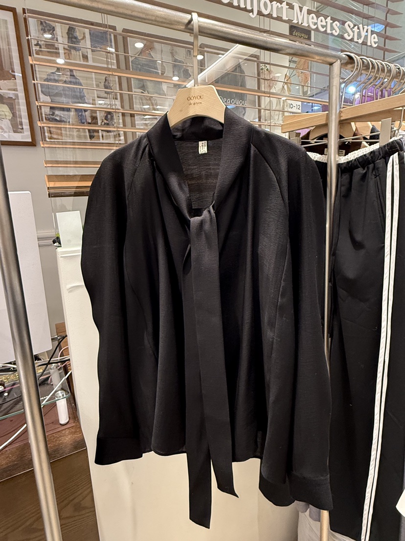 DE GO YOU韓國直郵女士新款職業熱賣推薦襯衫蕾絲衫系帶DE GO YOU襯衫/蕾絲衫圖色3