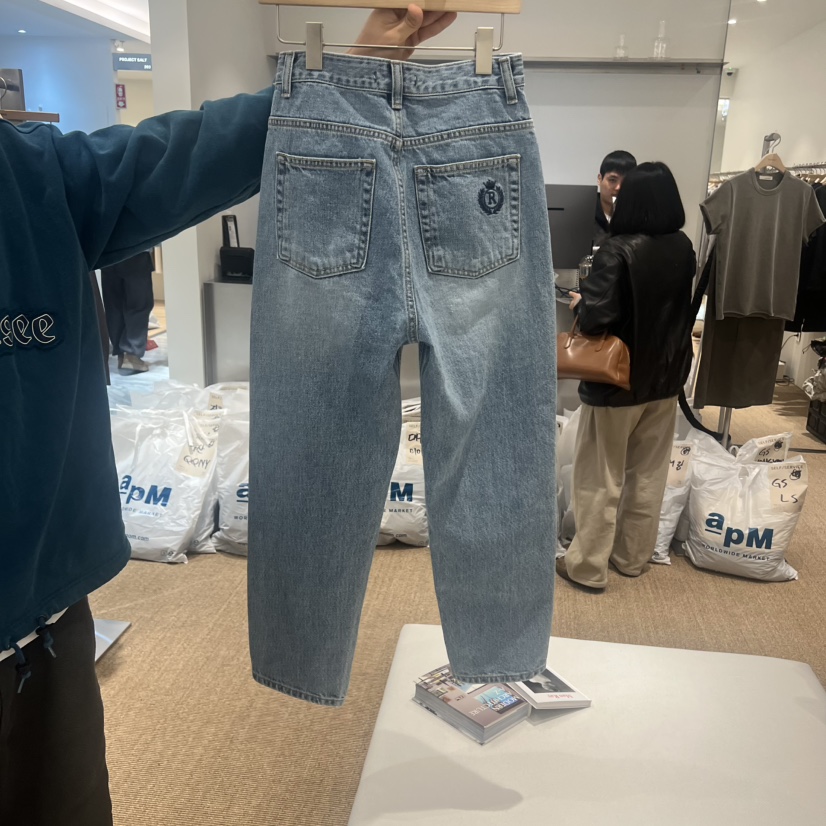 SELF SERVICE東大門實拍女裝新款推薦時尚休閑熱賣牛仔褲SELF SERVICE牛仔褲