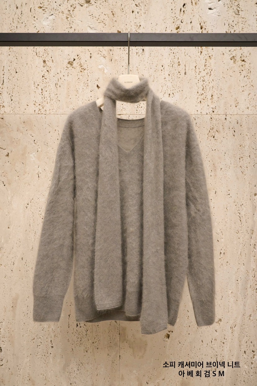 BLOSSOM韓國直郵女士新款休閑職業熱賣針織衫含圍巾V領羊絨BLOSSOM針織衫圖色3