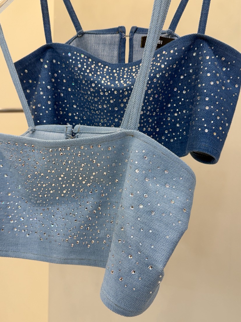 81 MARKET-L東大門代購女士新品真品推薦職業熱賣吊帶背心81 MARKET-L吊帶/背心