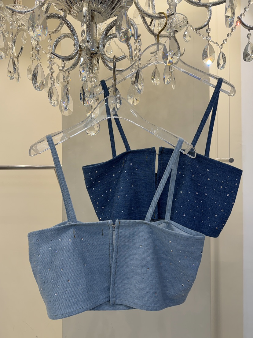 81 MARKET-L東大門代購女士新品真品推薦職業熱賣吊帶背心81 MARKET-L吊帶/背心