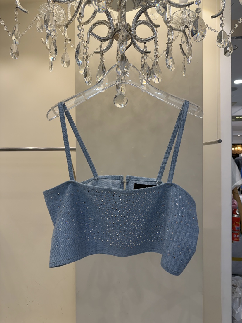 81 MARKET-L東大門代購女士新品真品推薦職業熱賣吊帶背心81 MARKET-L吊帶/背心圖色1