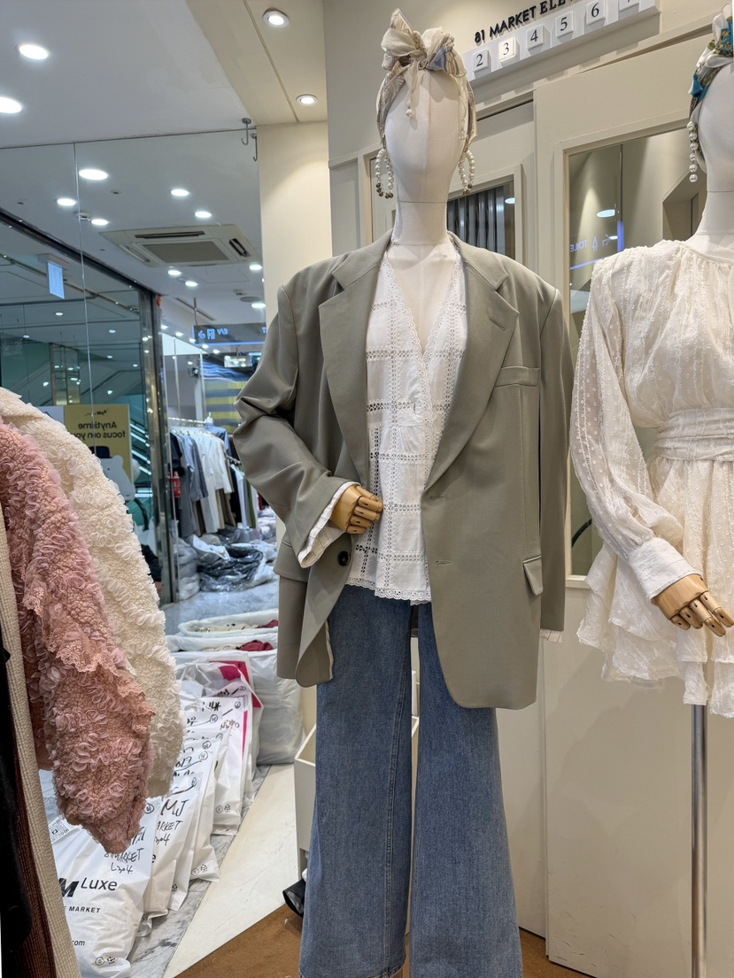 81 MARKET-L東大門代購女裝新品真品時尚推薦職業熱賣夾克81 MARKET-L夾克