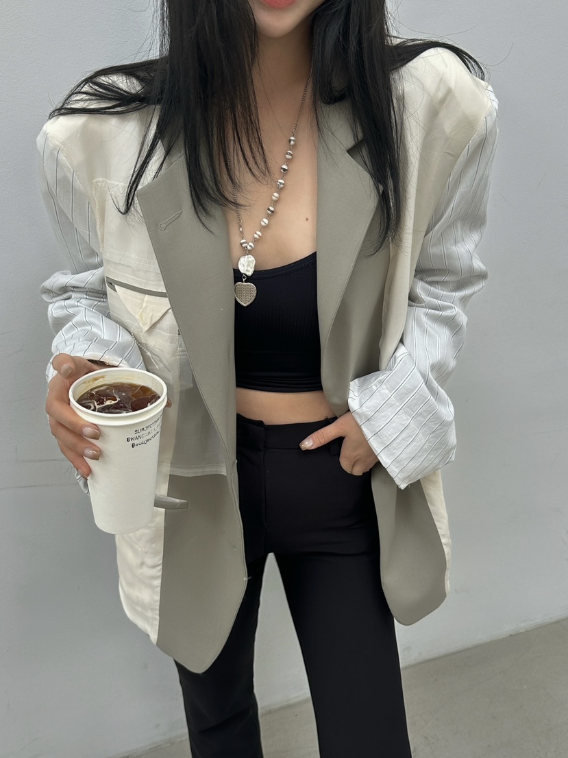 81 MARKET-L東大門代購女裝新品真品時尚推薦職業熱賣夾克81 MARKET-L夾克