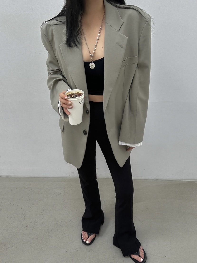 81 MARKET-L東大門代購女裝新品真品時尚推薦職業熱賣夾克81 MARKET-L夾克