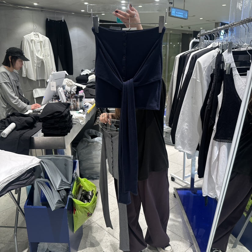 HERTZ-P東大門直郵女士新品職業熱賣26春季時尚人氣長袖T恤HERTZ-P長袖T恤圖色2深藍色