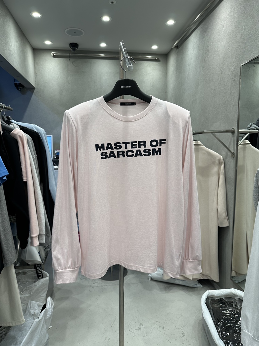 CELEBRITY-A東大門實拍女士新款推薦真品人氣時尚長袖T恤CELEBRITY-A長袖T恤圖色3