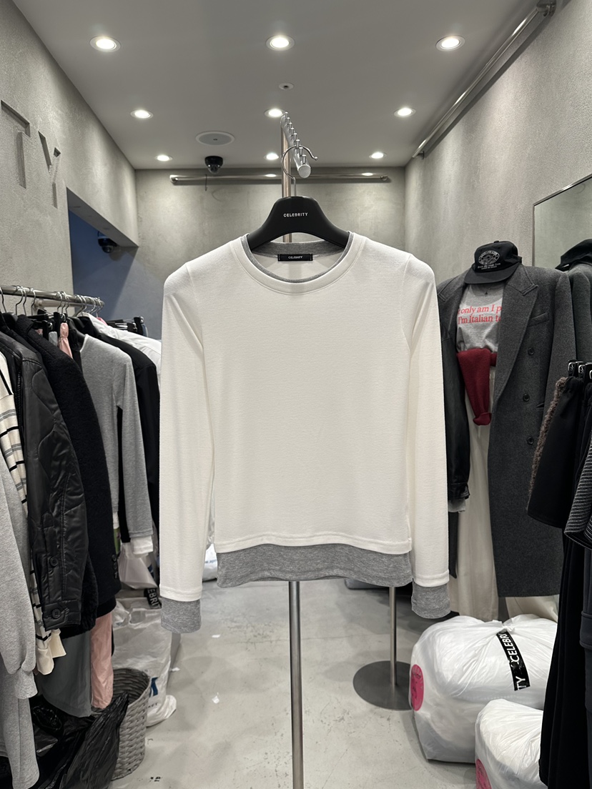 CELEBRITY-A東大門實拍女士新品時尚人氣推薦長袖T恤假兩件CELEBRITY-A長袖T恤圖色1