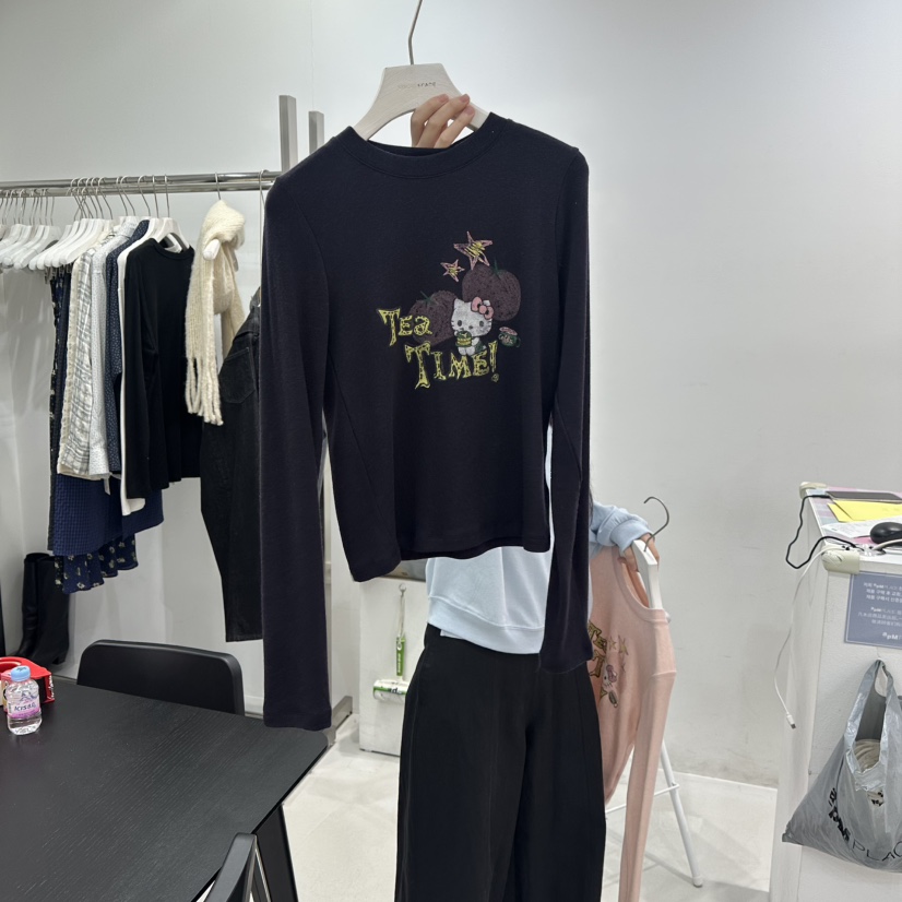 VISUAL SPACE東大門實拍女裝新款職業推薦人氣26春夏長袖T恤VISUAL SPACE長袖T恤圖色2