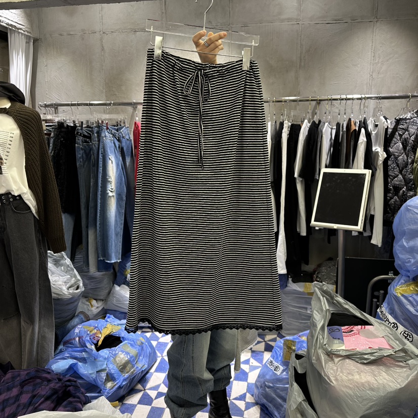 AMOUR東大門直郵女裝新款時尚休閑人氣26春夏真品長裙條紋AMOUR長裙圖色2