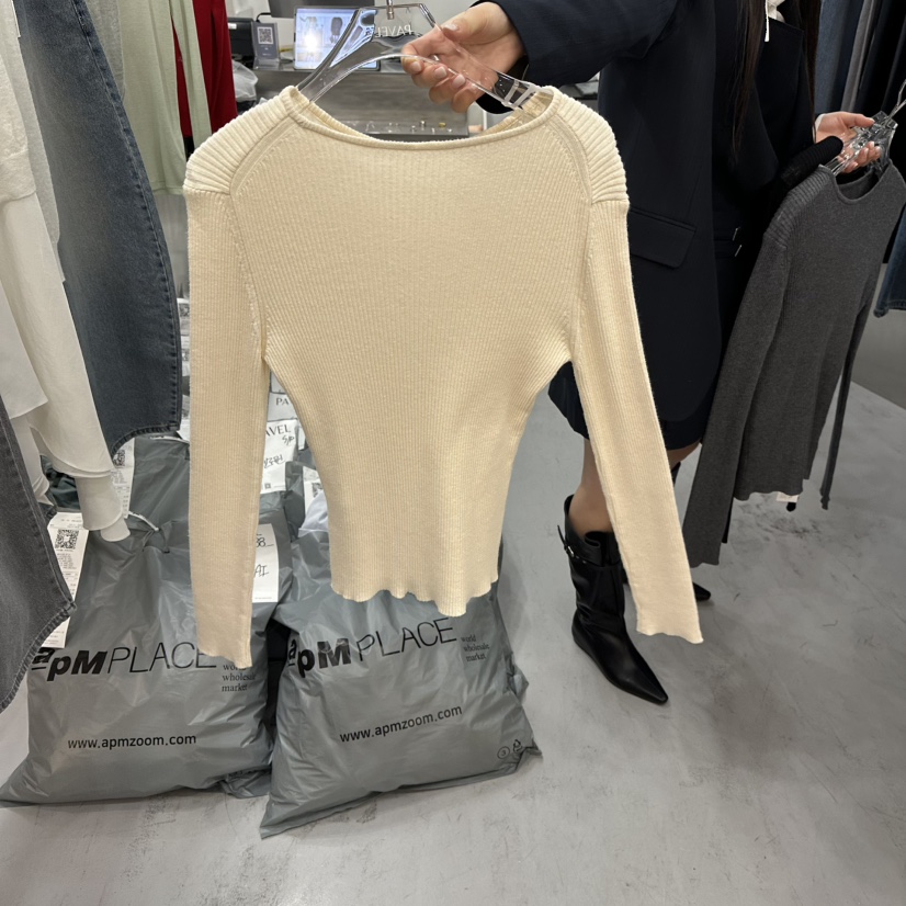 PAVEL東大門直郵女裝新品推薦時尚真品職業人氣休閑長袖T恤PAVEL長袖T恤