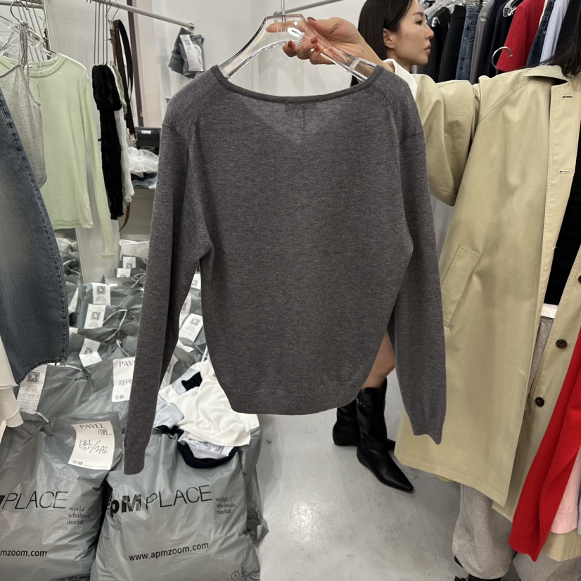 PAVEL韓國代購女裝新品推薦真品時尚熱賣休閑針織衫V領刺繡PAVEL針織衫