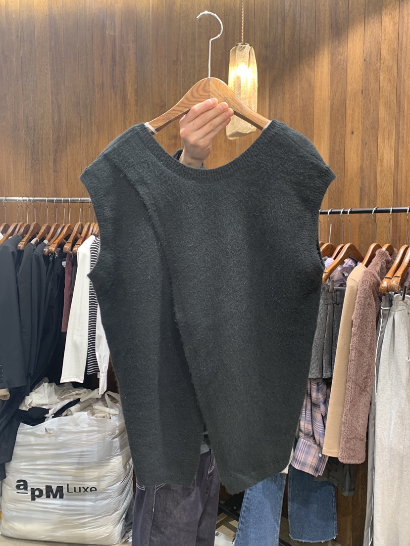 2TWO MOON東大門直郵女裝新品熱賣職業真品時尚吊帶背心2TWO MOON吊帶/背心