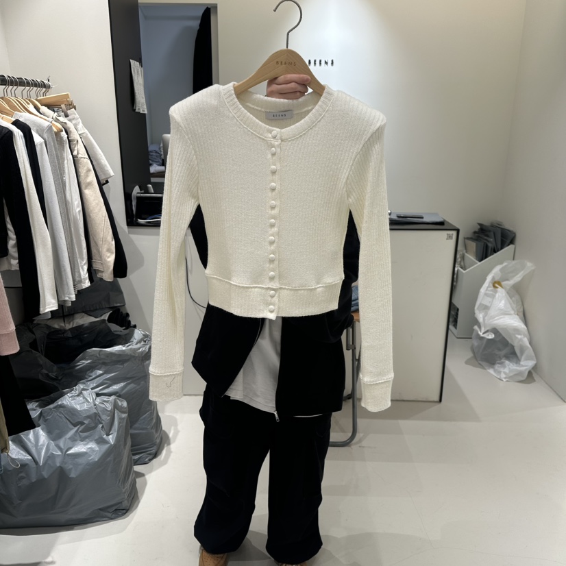 BEENS東大門實拍女裝新款真品人氣休閑職業推薦針織衫開衫BEENS針織衫圖色1