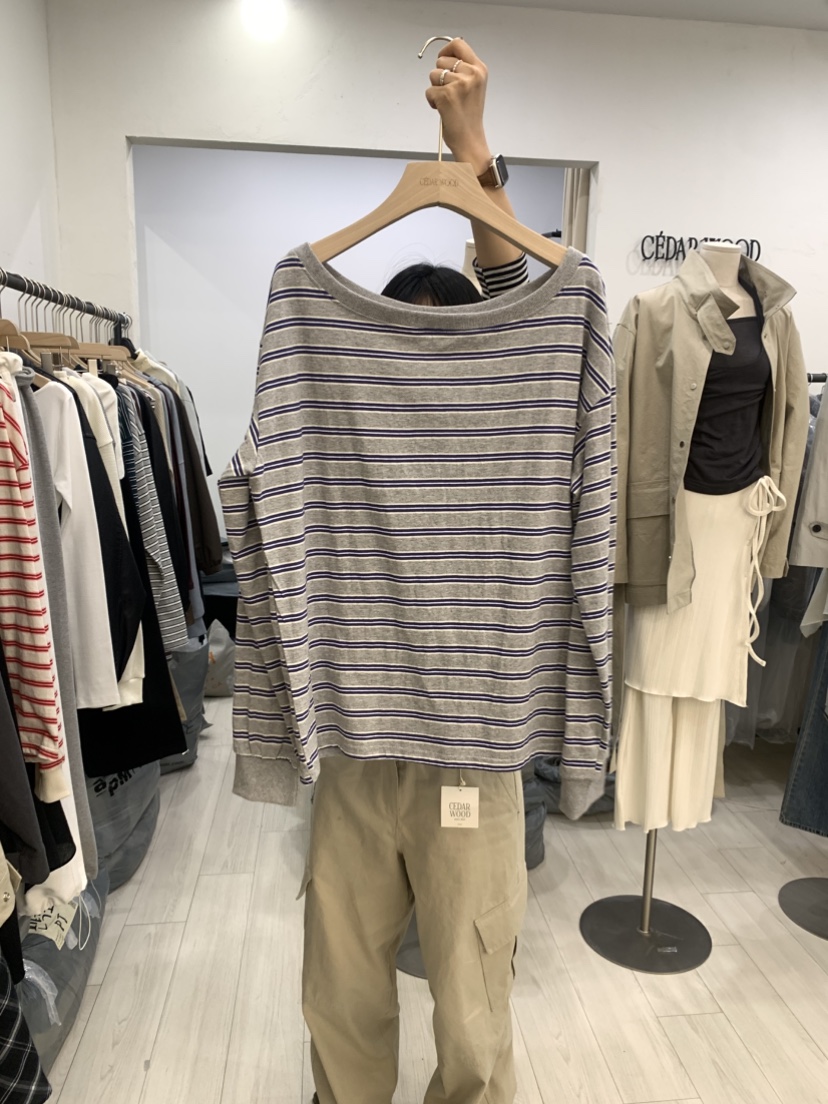 CEDARWOOD韓國直郵女士新款人氣時尚休閑26春夏長袖T恤露肩CEDAR WOOD長袖T恤圖色1