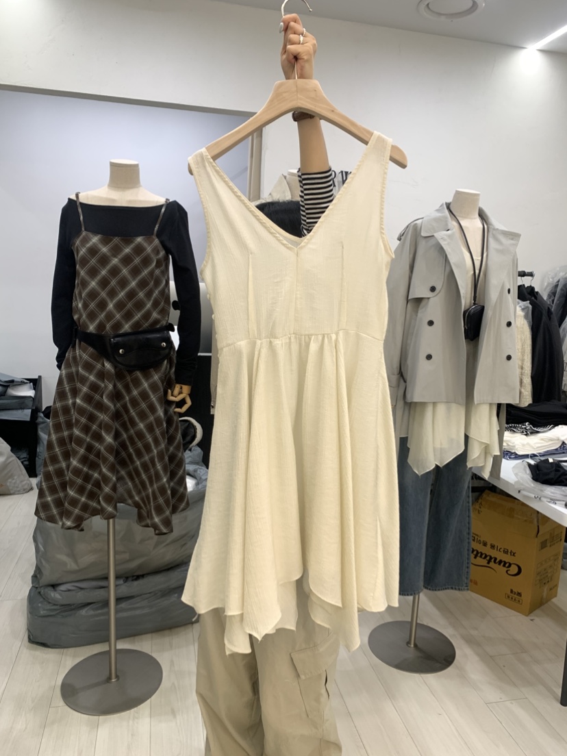 CEDARWOOD東大門實拍女裝新款人氣推薦26春夏真品休閑連衣裙CEDAR WOOD連衣裙