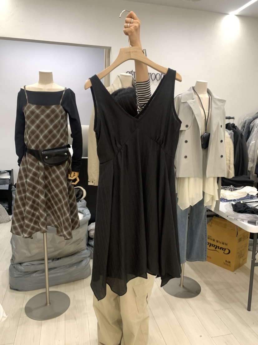 CEDARWOOD東大門實拍女裝新款人氣推薦26春夏真品休閑連衣裙CEDAR WOOD連衣裙圖色2