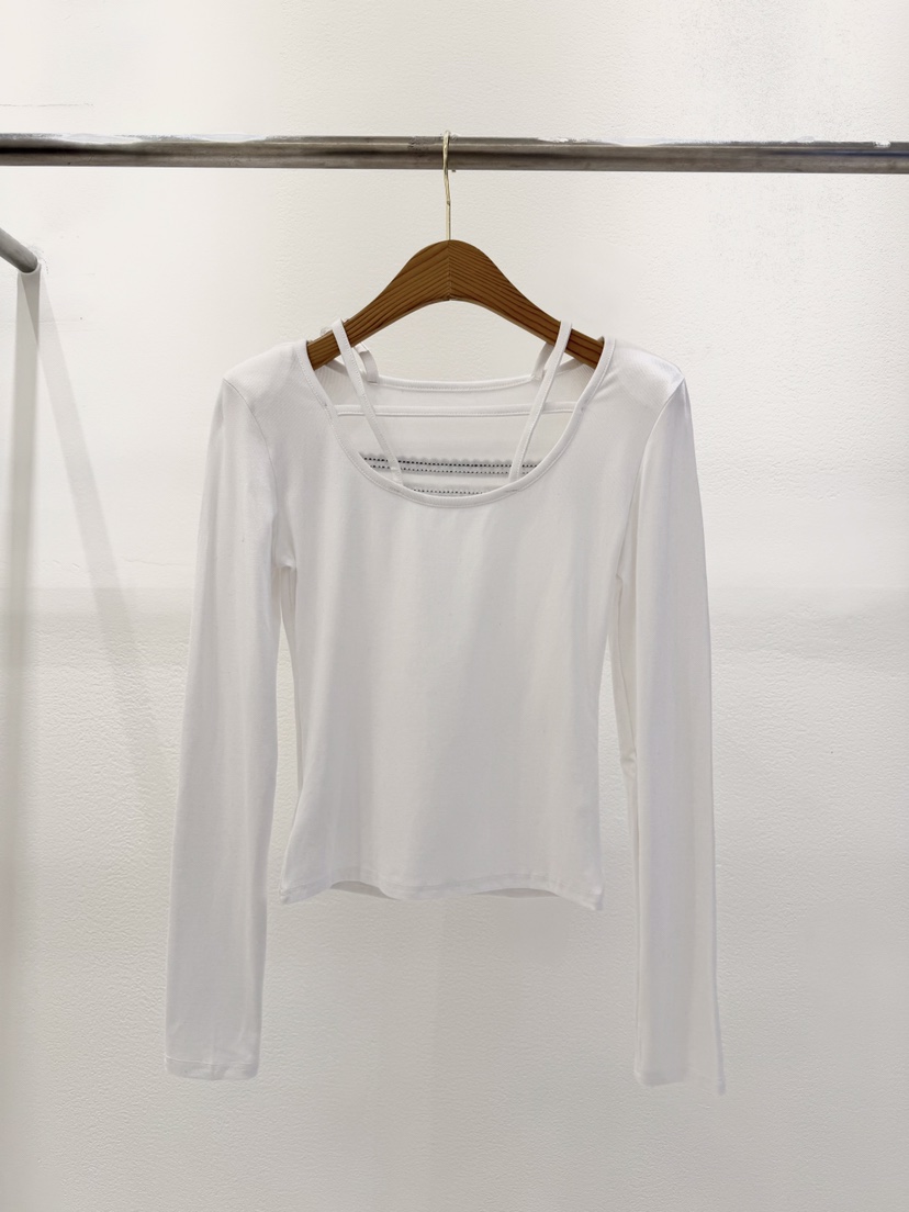 KC MARKET東大門實拍女裝新款時尚26春夏熱賣職業長袖T恤KC MARKET長袖T恤圖色1