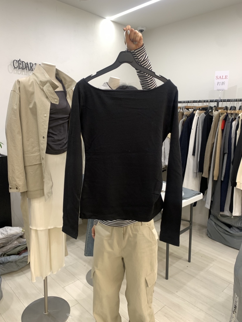 CEDARWOOD東大門實拍女裝新品人氣推薦休閑真品時尚長袖T恤CEDAR WOOD長袖T恤圖色2