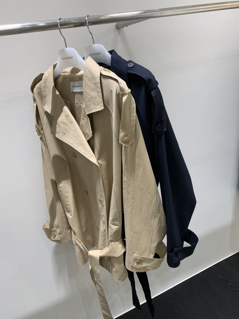 LOVE MOMENT東大門直郵女裝新品休閑26春夏長款風衣含腰帶LOVE MOMENT長款風衣